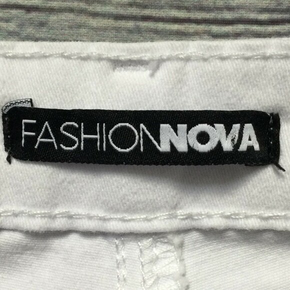 FASHION NOVA Womens Jeans sz 15 Junior White Distressed High Rise Skinny Stretch - Picture 4 of 10